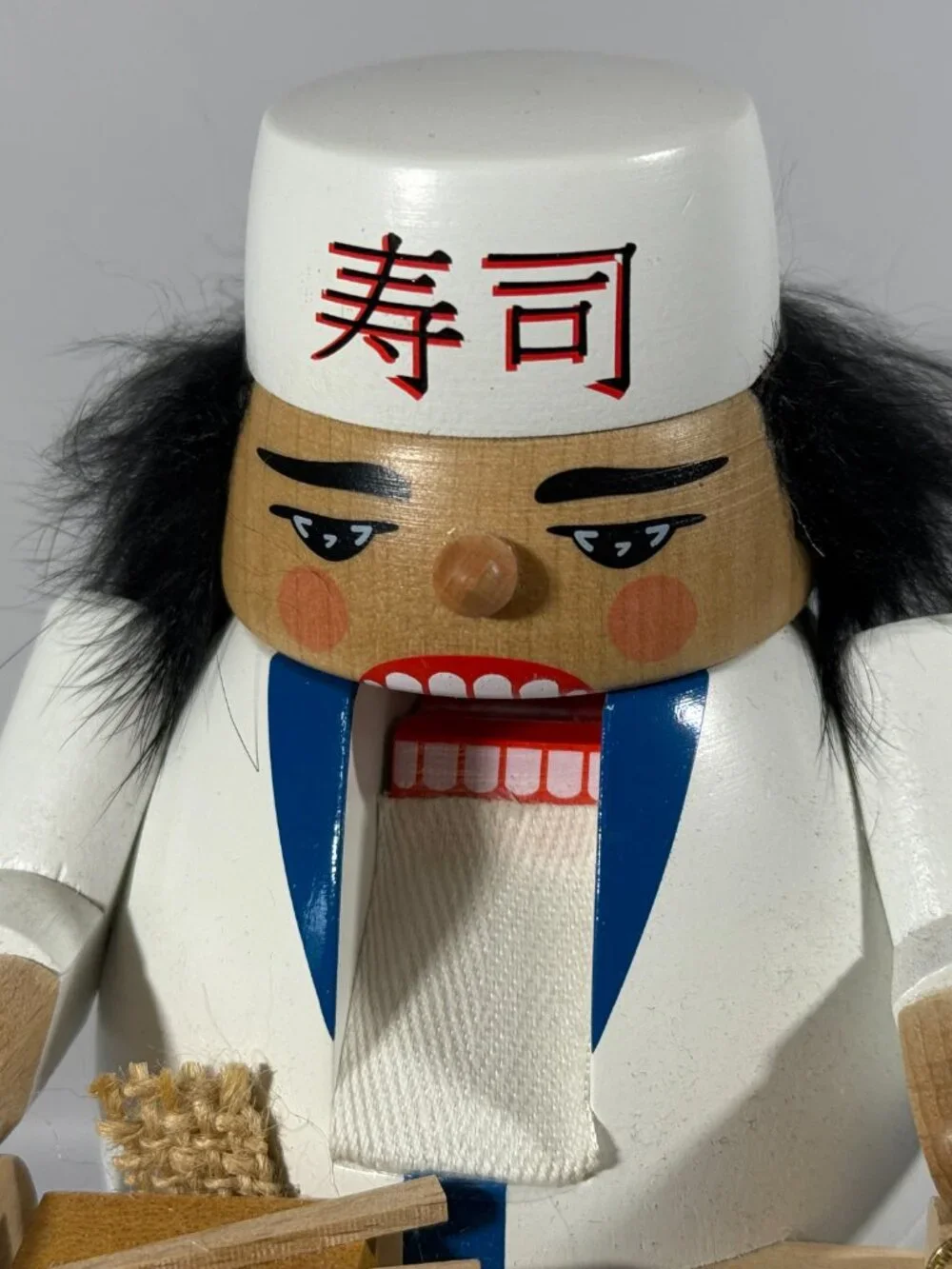Richard Glasser Erzgebirgische Volkskunst Sushi Chef Nutcracker